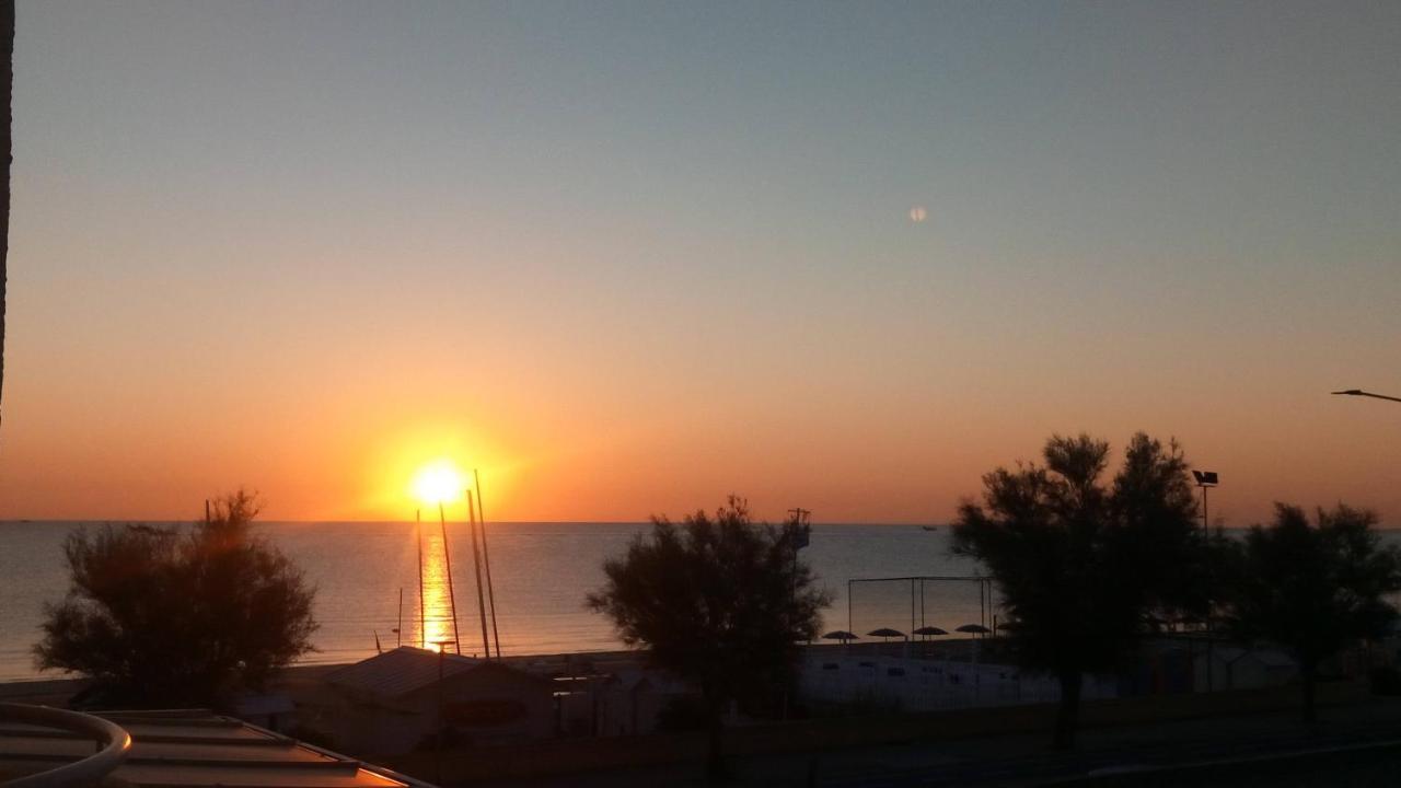 Hotel Nuovo Diana Senigallia Zewnętrze zdjęcie