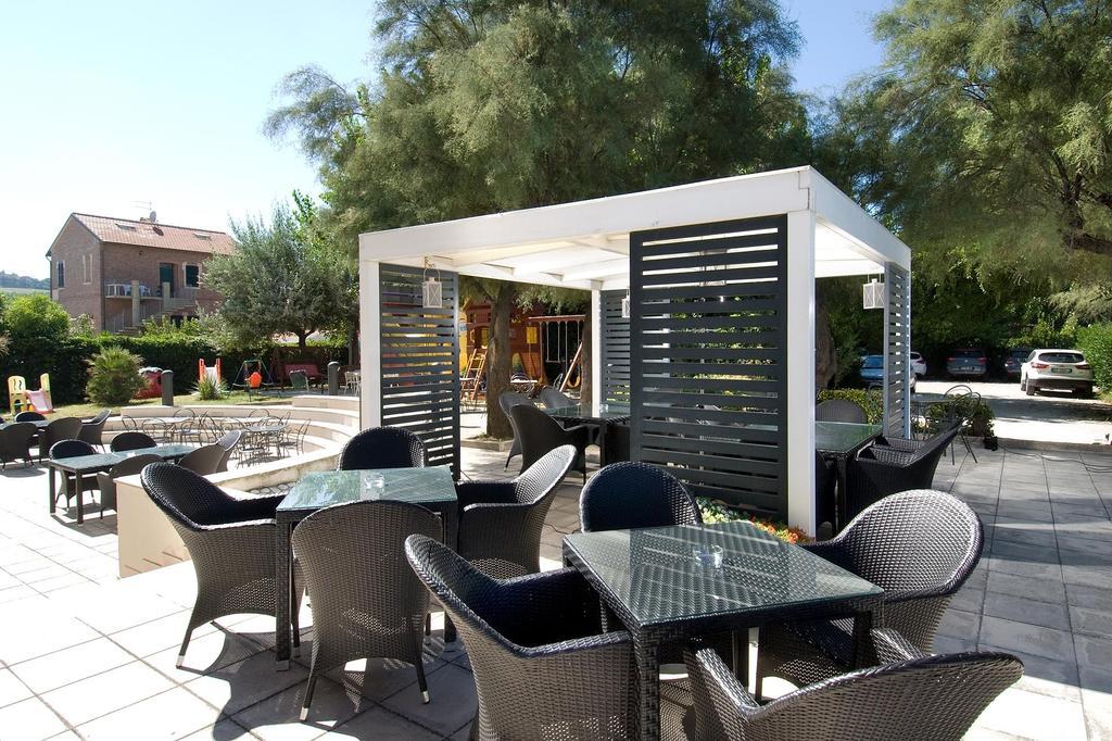 Hotel Nuovo Diana Senigallia Zewnętrze zdjęcie