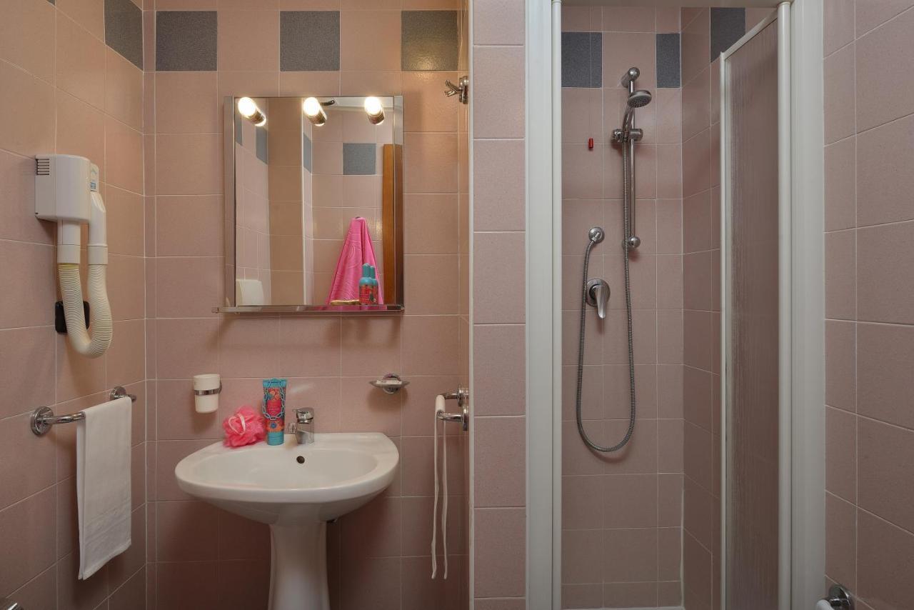 Hotel Nuovo Diana Senigallia Zewnętrze zdjęcie