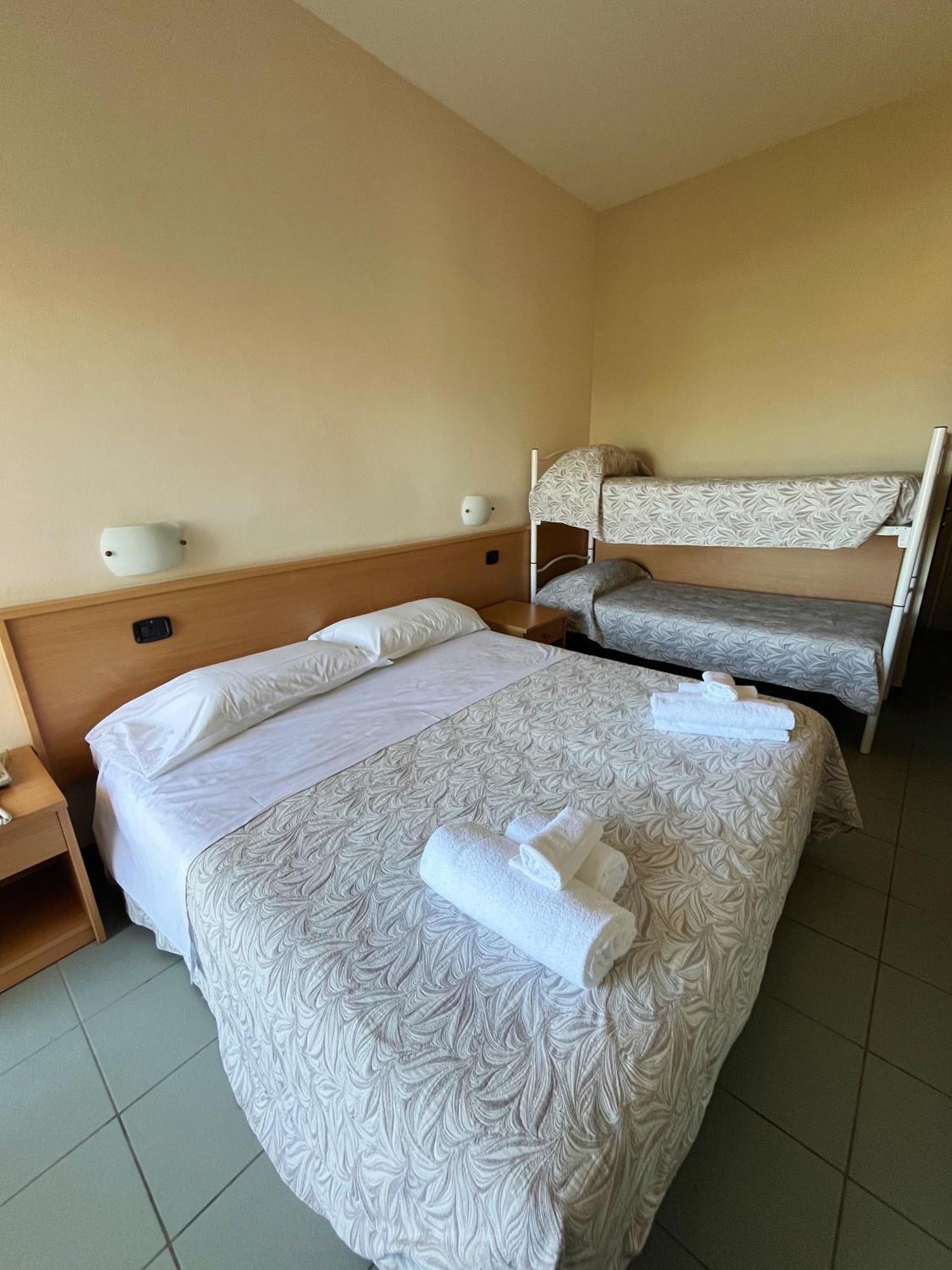 Hotel Nuovo Diana Senigallia Zewnętrze zdjęcie